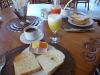 Sengiggi : bon petit dej\' et jus d\'ananas frais