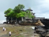 Tanah Lot, le temple sur un rocher de plus près